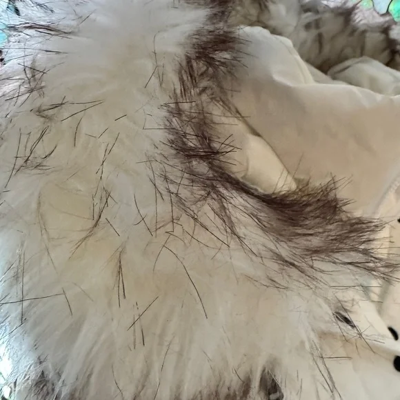 Michael Kors White Puffer Coat with Fur Hood and Black Belt - Picture 3 of 9